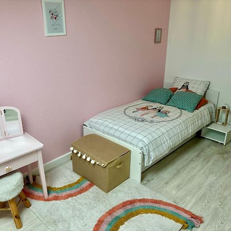 Appartement Cosy Proche Toulouse Castelginest Exterior photo